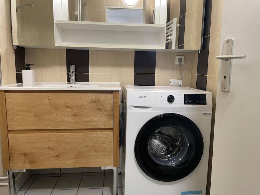 Appartement Cosy Proche Paris ル・ブールジェ エクステリア 写真